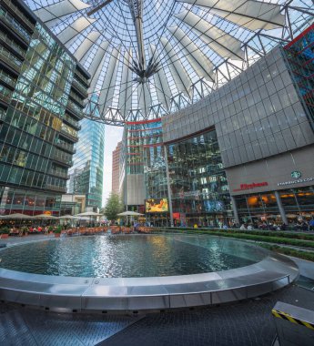 Berlin, Almanya - Sep 5, 2019: Sony Center Interior - Berlin, Almanya