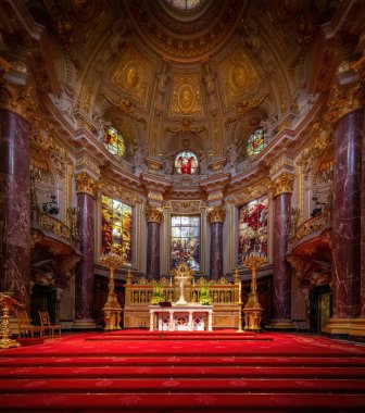 Berlin, Almanya - 16 Eylül 2019: Berlin Katedrali İçişleri - Berlin, Almanya