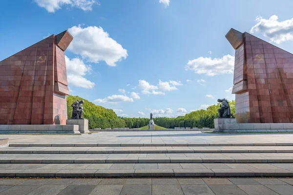 Berlin Németország 2019 Szeptember Szovjet Háborús Emlékmű Berlini Treptower Parkban — Stock Fotó