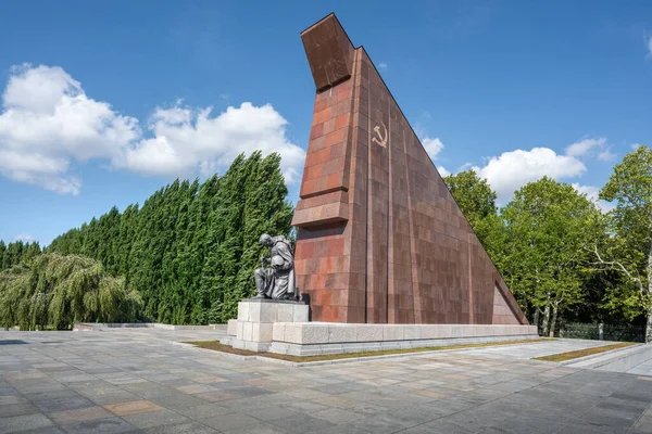 Berlin Deutschland September 2019 Sowjetisches Kriegerdenkmal Treptower Park Berlin Deutschland — Stockfoto