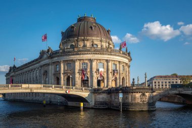 Berlin, Almanya - 10 Eylül 2019: Müze Adası Bode Müzesi - Berlin, Almanya