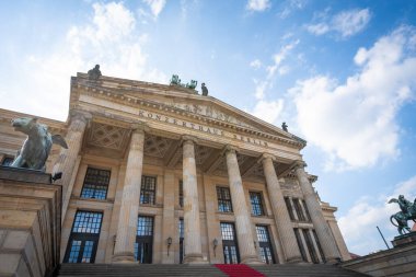 Berlin, Almanya - 11 Eylül 2019: Berlin Jandarma Meydanı Konser Salonu - Berlin, Almanya