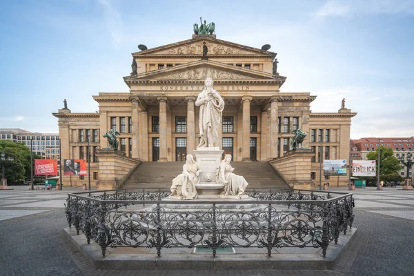 Berlim Alemanha Setembro 2019 Schiller Monument Front Berlin Concert Hall — Fotografia de Stock