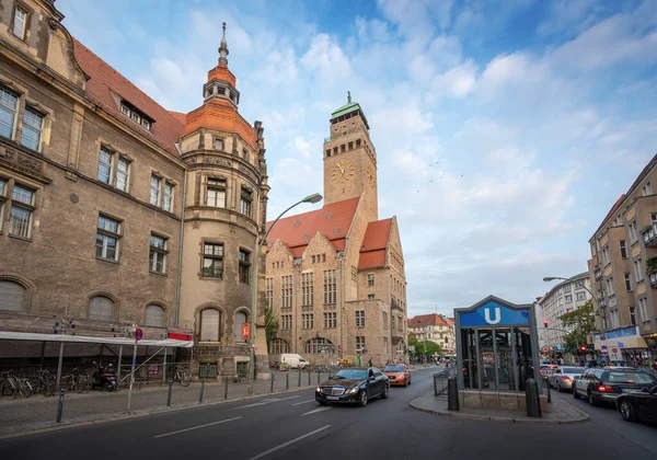 Neukoln Town Hall Rathaus Neukoln とNeukoln District Court Amtsgericht Neukoln — ストック写真