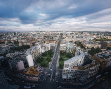 Leipziger Platz Octogonal Meydanı ve Berlin Skyline - Berlin, Almanya