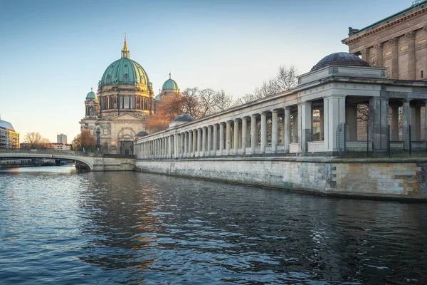 Museum Island Spree River Colonnade Courtyard Berlin Cathedral Berlim Alemanha — Fotografia de Stock