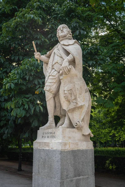 Madryt Hiszpania Czerwca 2019 Posąg Króla Kastylii Sancho Paseo Argentina — Zdjęcie stockowe