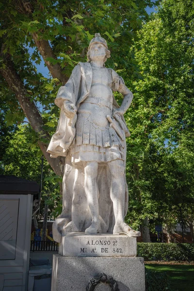 Madrid Espagne Juin 2019 Statue Roi Alphonse Des Asturies Sur — Photo
