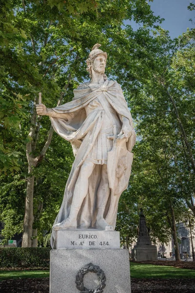 Madryt Hiszpania Czerwca 2019 Posąg Króla Euryca Eurico Placu Plaza — Zdjęcie stockowe