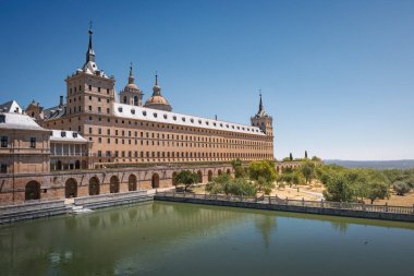 El Escorial Havuzu ve Manastırı - San Lorenzo de El Escorial, İspanya