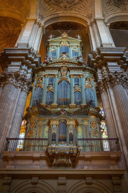 Malaga, İspanya - 19 Mayıs 2019: Malaga Katedrali Pipe Organ - Malaga, Endülüs, İspanya