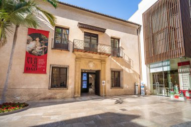 Malaga, İspanya - 20 Mayıs 2019: Carmen Thyssen Müzesi - Malaga, Endülüs, İspanya