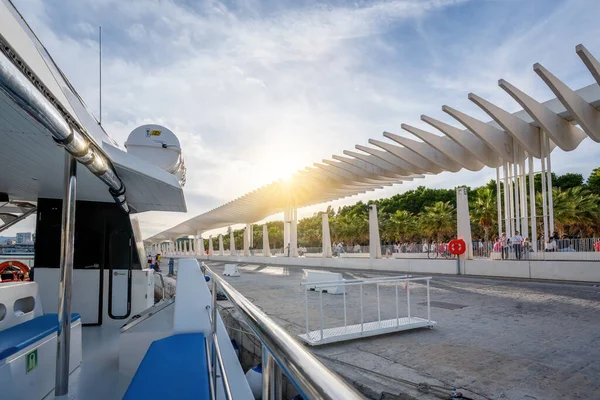 Malaga Spain Травня 2019 Paseo Del Muelle Uno Catamaran Malaga — стокове фото