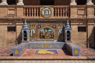 Seville, İspanya - 5 Nisan 2019: Logrono Eyaletini temsil eden bank ve kiremitler - Seville, Endülüs, İspanya