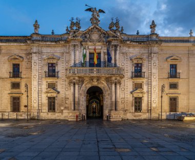 Seville, İspanya - 6 Nisan 2019: Sevilla Üniversitesi - Sevilla, Endülüs, İspanya