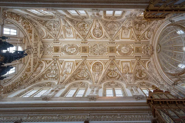 Cordoba Spanje Jun 2019 Hoogaltaargebied Plafond Moskee Kathedraal Van Cordoba — Stockfoto