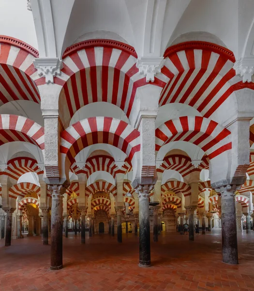 Cordoba Spain Jun 2019 Arches Columns Hypostyle Prayer Hall Mosque — 스톡 사진