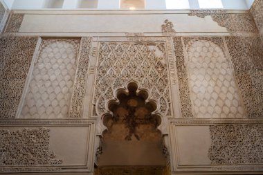 Cordoba, İspanya - 11 Haziran 2019: Cordoba Sinagogu İçişleri - Cordoba, Endülüs, İspanya