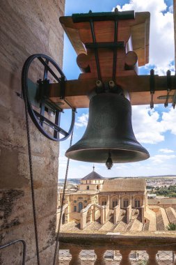 Cordoba, İspanya - 12 Haziran 2019: Cordoba Kulesi Camii-Katedrali - Cordoba, Endülüs, İspanya