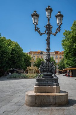 Lamppost Plaza de Bib-Rambla Meydanı - Granada, Endülüs, İspanya