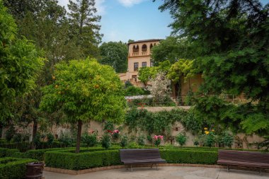 Granada, İspanya - 5 Haziran 2019: Yüksek Bahçeler ve Alhambra Generalife Bahçeleri - Granada, Endülüs, İspanya