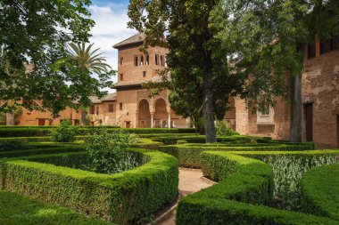 Granada, İspanya - 24 Mayıs 2019: El Partal bölgesindeki Partal Sarayı ve Bahçeleri - Granada, Endülüs, İspanya