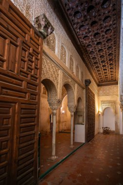 Granada, İspanya - 25 Mayıs 2019: Alhambra Generalife Sarayı - Granada, Endülüs, İspanya