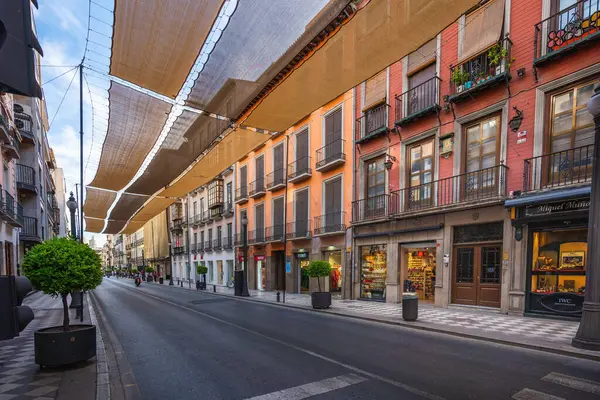 Granada Spanya Mayıs 2019 Reyes Catolicos Caddesi Granada Endülüs Spanya — Stok fotoğraf