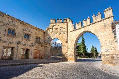Jaen Gate ve Villalar Kemeri - Baeza, Jaen, İspanya