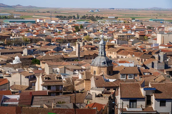 Veracruz Kilisesi 'nden İsa ve Espana Meydanı' ndan Consuegra, Castilla-La Mancha, İspanya