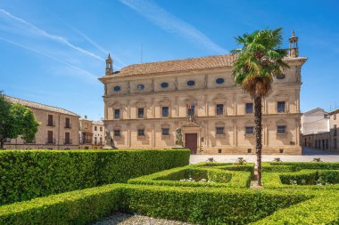 Cadenas Sarayı (Vazquez de Molina Sarayı) Plaza Vasquez de Molina Meydanı - Ubeda, Jaen, İspanya