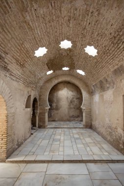 Jaen, İspanya - 1 Haziran 2019: Jaen, İspanya Arap hamamlarında soyunma odası (Vestibule)