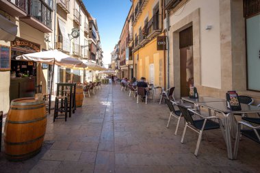 Ubeda, İspanya - 2 Haziran 2019: Calle Real Caddesi - Ubeda, Jaen, İspanya