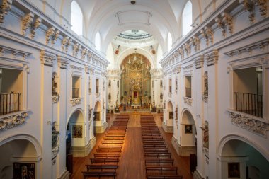 Toledo, İspanya - 27 Mart 2019: Cizvit Kilisesi (San Ildefonso Kilisesi) İçişleri - Toledo, İspanya