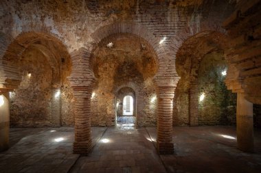 Ronda, İspanya - 28 Nisan 2019: Ronda İç Bölgesi Arap hamamlarında sıcak oda - Ronda, Endülüs, İspanya