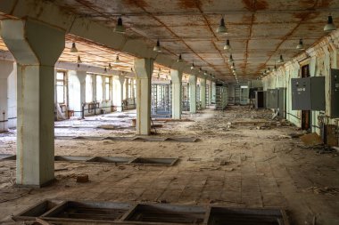 Çernobil, Ukrayna - Ağustos 06, 2019: Terk edilmiş Duga Radar Kontrol Merkezi - Çernobil Yasaklama Bölgesi, Ukrayna