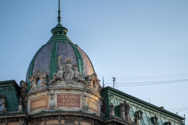 Lviv, Ukrayna - 17 Ağustos 2019: Etnografi ve Sanat Müzesi Eski Galiçya Tasarruf Bankası Binası - Lviv, Ukrayna