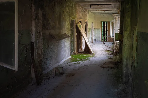 Τσερνομπίλ Ουκρανία Αυγ 2019 Εγκαταλελειμμένος Διάδρομος Στο District School Pripyat — Φωτογραφία Αρχείου
