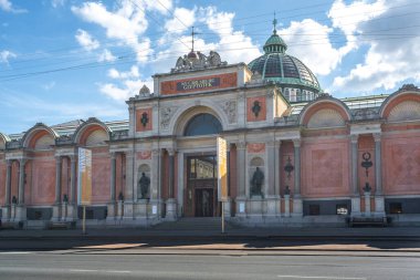 Kopenhag, Danimarka - 28 Haziran 2019 Ny Carlsberg Glyptotek Sanat Müzesi - Glyptoteket - Kopenhag, Danimarka
