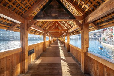 Chapel Köprüsü 'nün İçi (Kapellbrucke) - Lucerne, İsviçre