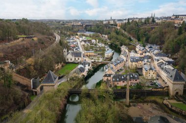 Alzette Nehri ve Vauban Kuleleri ile Lüksemburg Şehri, Lüksemburg Havacılık Manzarası