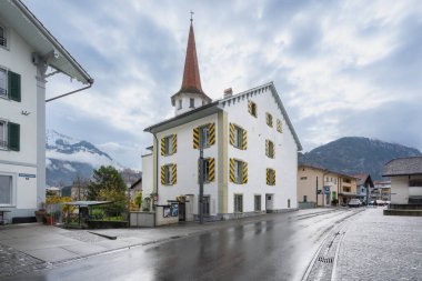 Görülmeyen, İsviçre - 28 Kasım 2019: Görünmeyen Şato - Interlaken, İsviçre