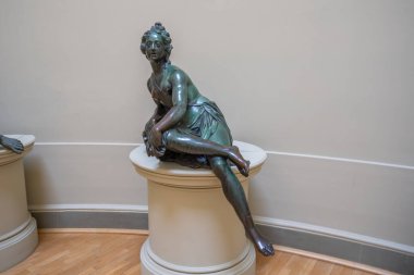 Innsbruck, Avusturya - 15 Kasım 2019: Amphitrite - Ferdinandeum 'daki Leopold Fountain' den orijinal heykel - Tyrolean State Museum - Innsbruck, Avusturya