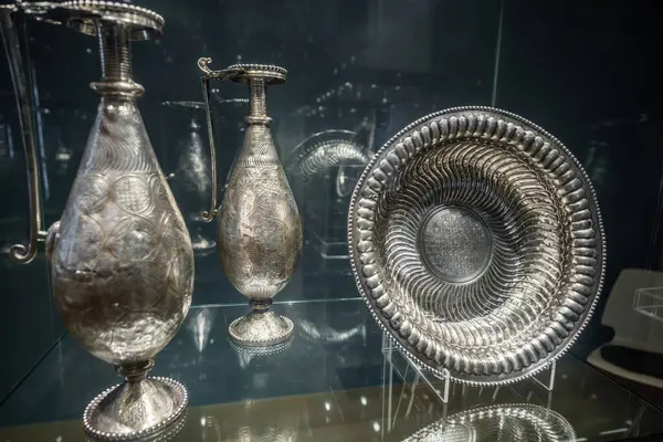 stock image Budapest, Hungary - Oct 22, 2019: Geometric ewers and Wash basin - part of Seuso Treasure at Hungarian National Museum - Budapest, Hungary