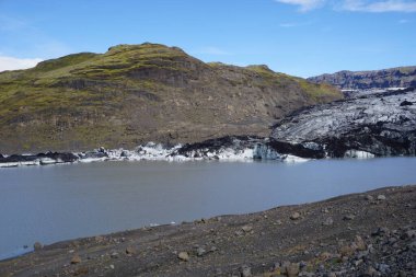 Yazın İzlanda 'da Solheimajokull buzulu