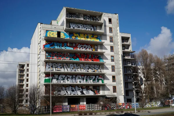 Varsovia Polonia Marzo 2023 Edificio Residencial Inacabado Cubierto Graffiti Proyecto — Foto de Stock