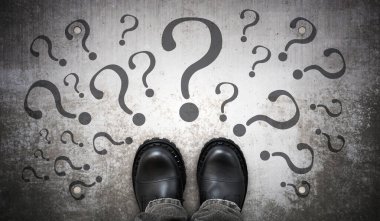 Ağır siyah deri çizmeler ve bir sürü soru işareti - kavram kaybı