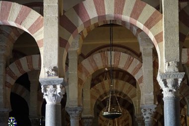Mezquita 'nın İçi - İspanya' daki Cordoba Camii-Katedrali