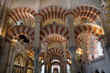 Mezquita 'nın İçi - İspanya' daki Cordoba Camii-Katedrali