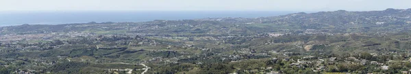Mijas Şehrinin Deniz Kıyısında Panoramik Manzara Endülüs Spanya — Stok fotoğraf